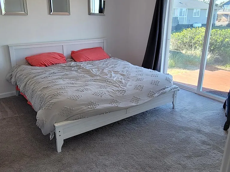 1416 N Jetty Ave SW — Photo 14