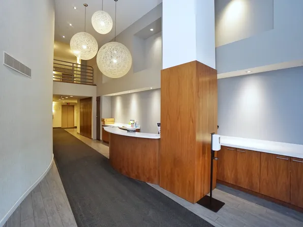 80 Bay Street Landing image 25 of 31