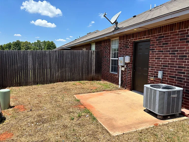 1324A Garden Gate Dr — Photo 21