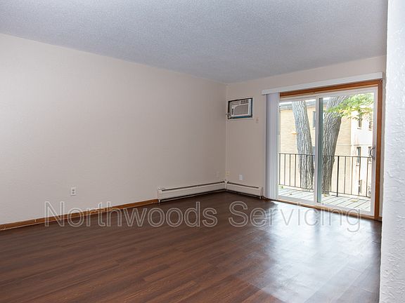 4th image of 1074 York Ave APT 203