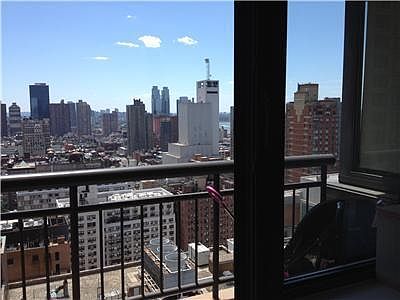 4th image of 124 W 60th St #Res