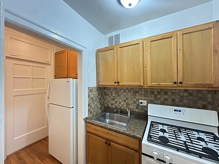 1369 W Estes Ave #J-1 — Photo 2