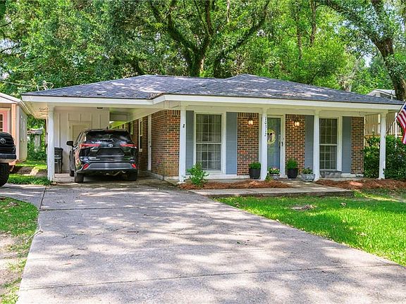 2nd image of 10312 Oak Ln