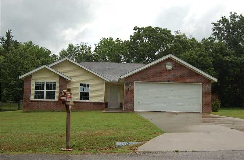 1st image of 224 Riverwood Ave
