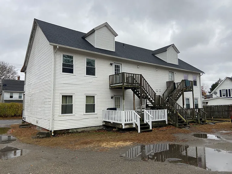 17 Green Ave #D — Photo 11