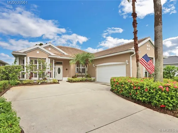 1556 SW Monarch Club Dr, Palm City, FL 34990