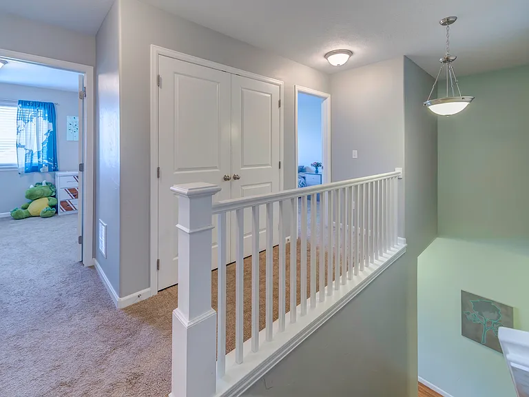 4253 N Cresthaven Ln — Photo 12
