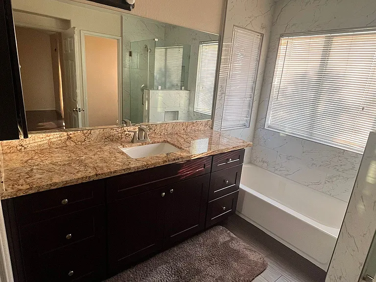 3809 Amur Maple Dr — Photo 8