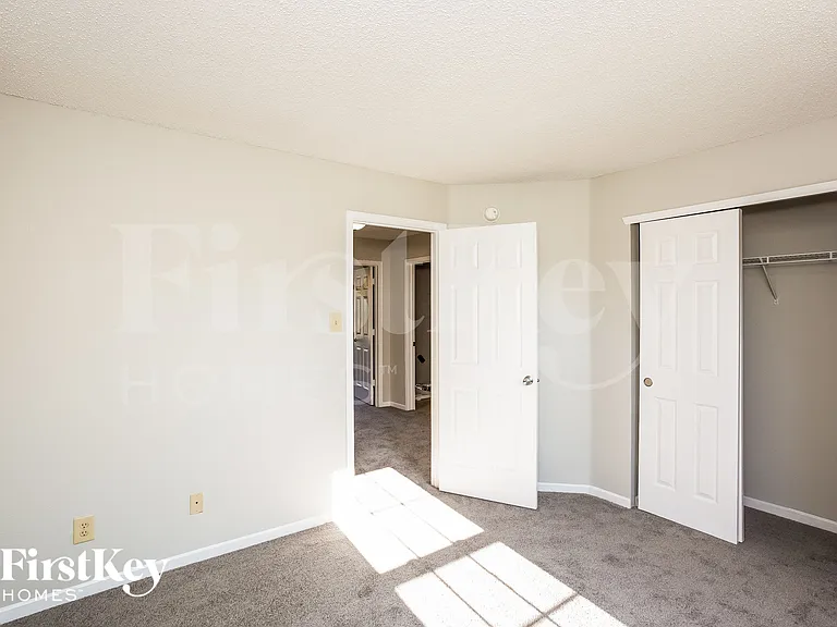15358 Border Dr — Photo 10