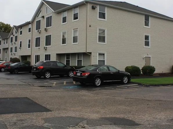 201 Woodlawn Ave APT 303, North Providence, RI 02904