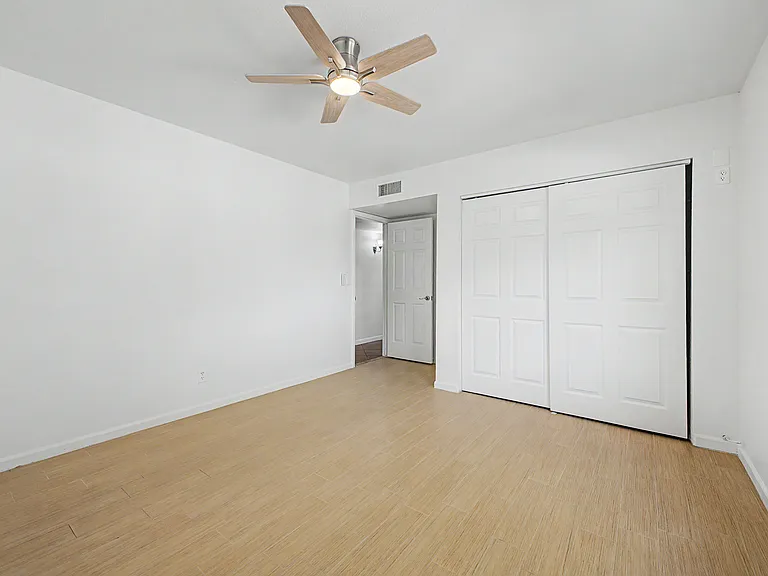 17035 E Cascade Dr — Photo 23