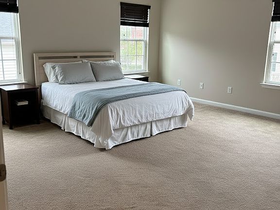 2nd image of 1023 Anderson Pl SE Room 1