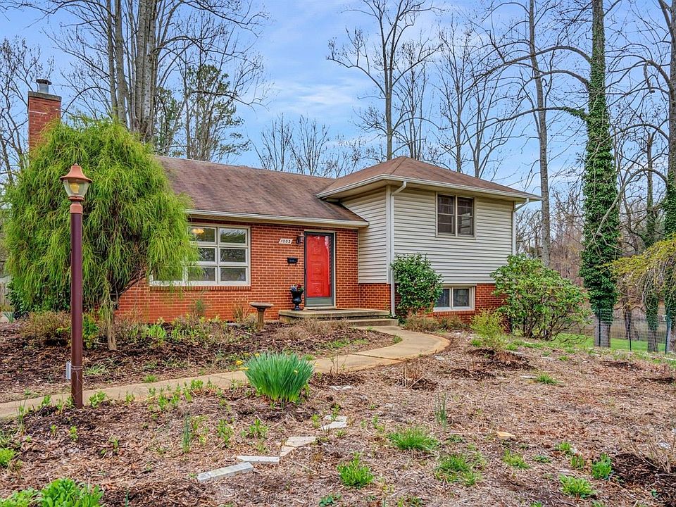 1st image of 1003 Lake Dr