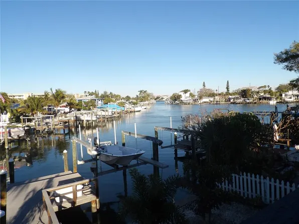 14975 1st St E, Madeira Beach, FL 33708