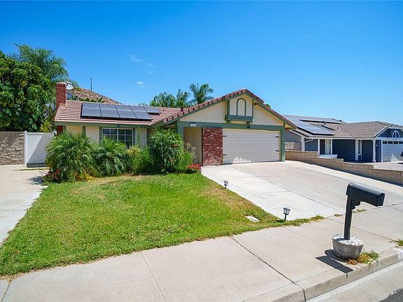 2nd image of 3484 Cherry Blossom Ln