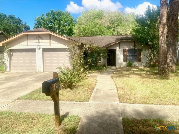 815 Briarwood St, Victoria, TX 77904