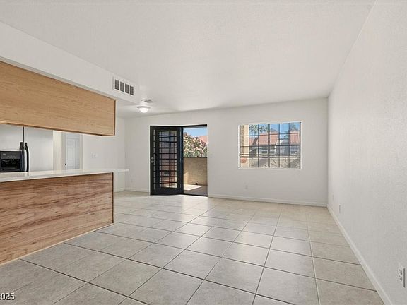 4th image of 4131 Gannet Cir Unit 389
