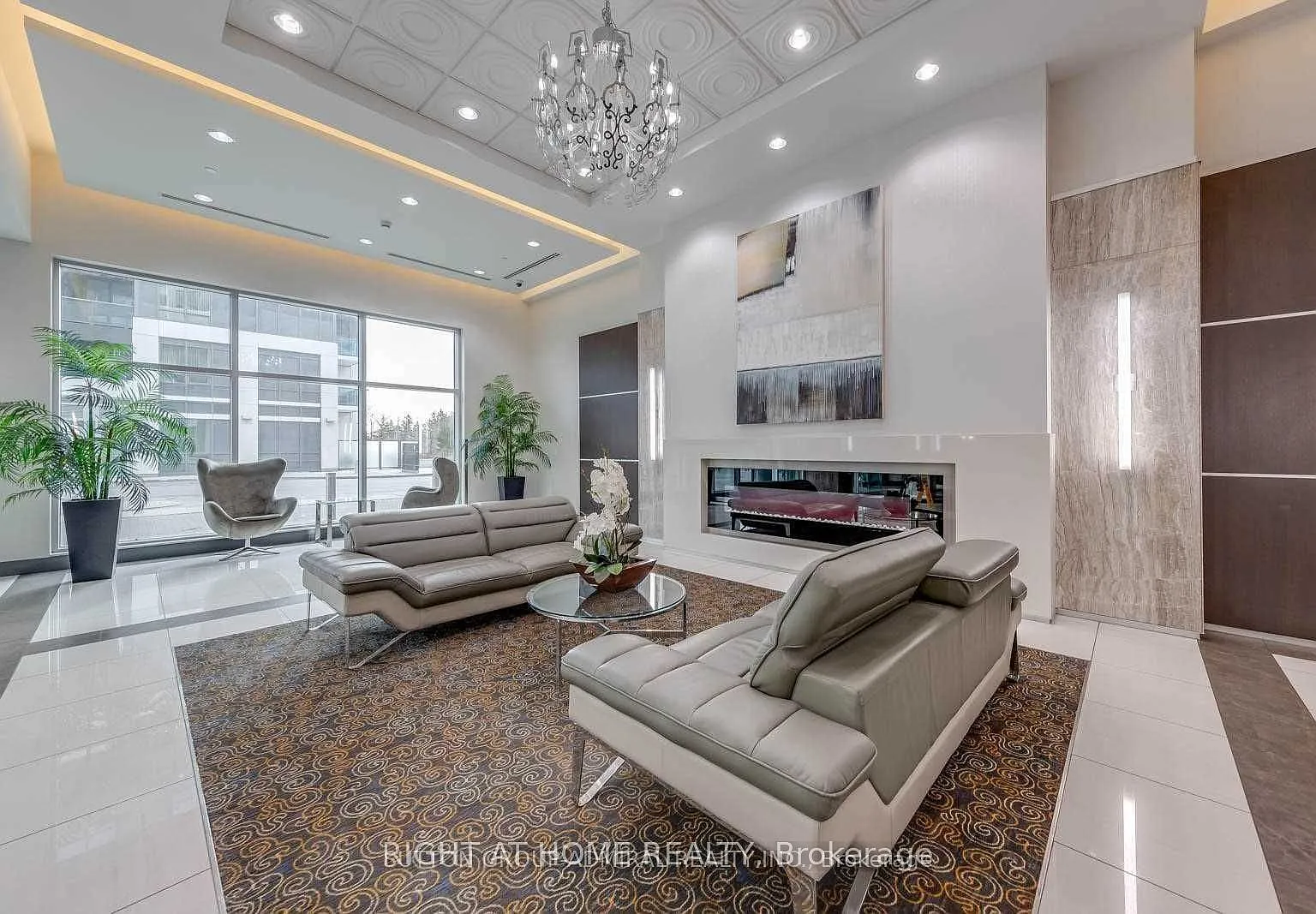 2 bed, $2,400 — Photo 3