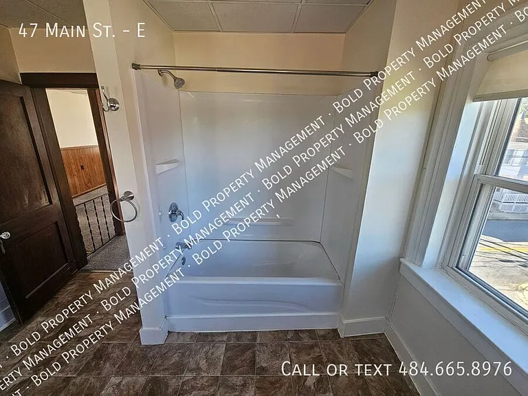 47 Main St #E — Photo 8