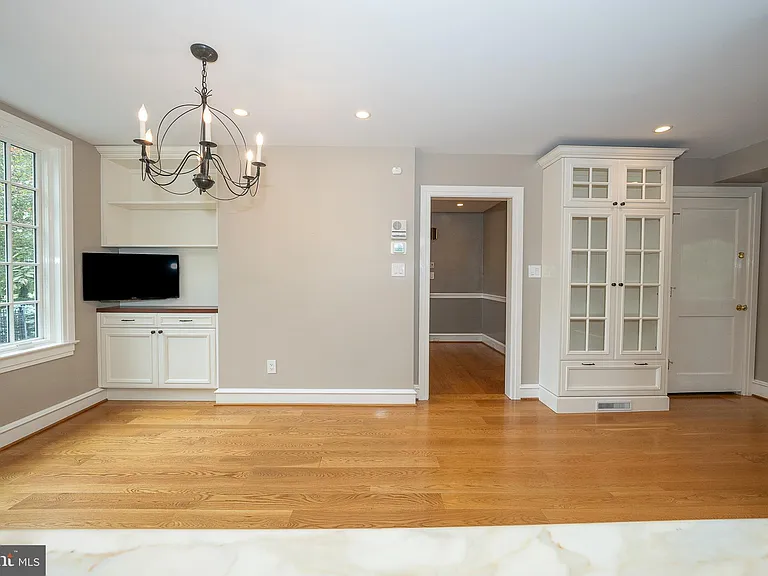 101 E Brookhaven Rd — Photo 34