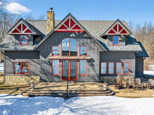 2709 27 3/8 St, Mikana, WI 54857