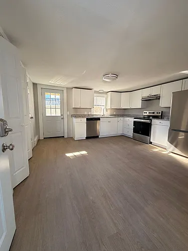 9 Rochester St Photo 1