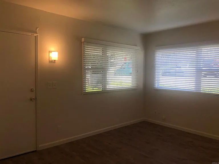 3535 Helix St — Photo 4