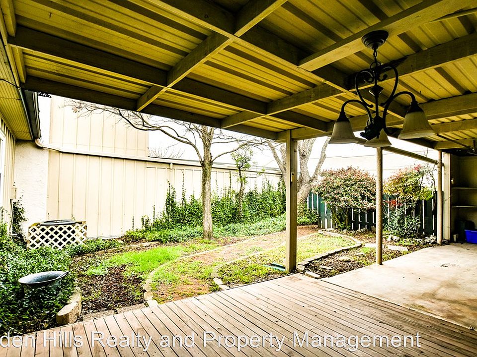1st image of 1901 Leslie Dr