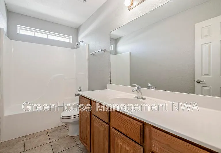 520 Dewberry Ln — Photo 15