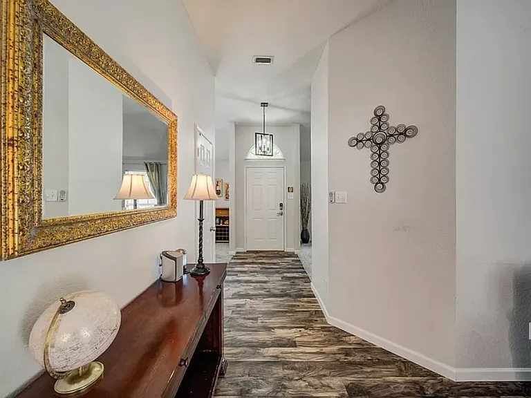5558 Mesa Verde Ct — Photo 3