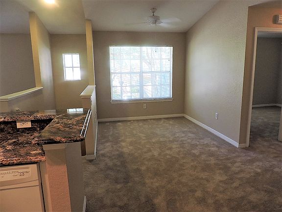 living area 2