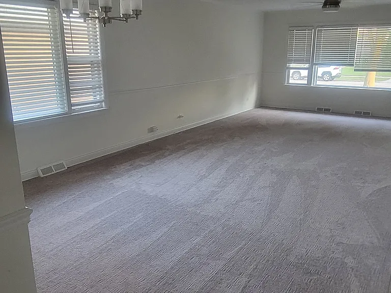 5018 Dobson St — Photo 4