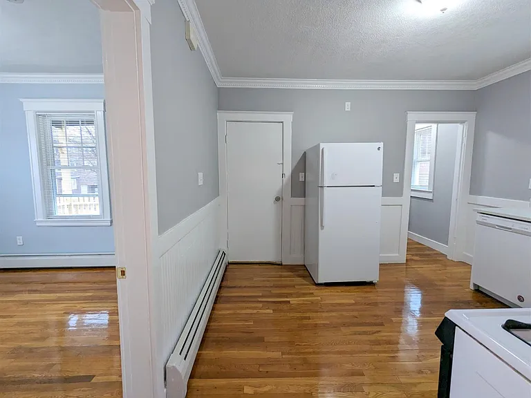 4 Edgar Ct #2 — Photo 18