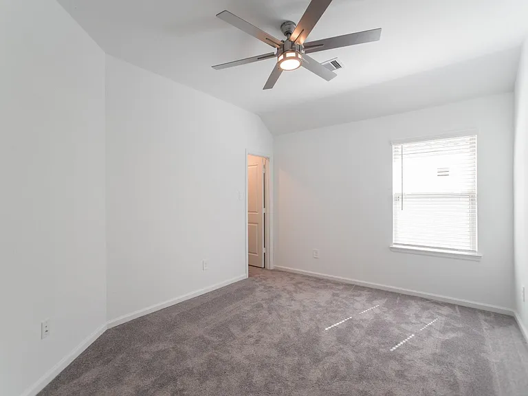 670 Royal Arch Dr — Photo 30