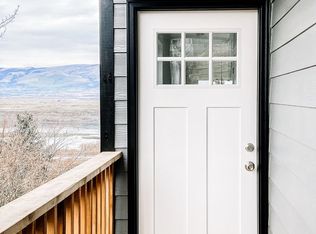 2725 E 9th St, The Dalles, OR 97058
