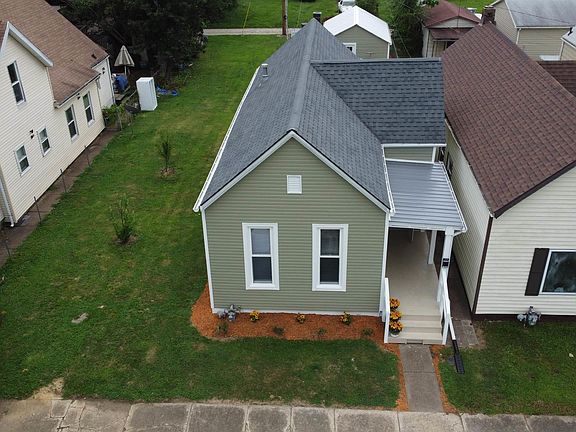 2nd image of 105 E Eichel Ave