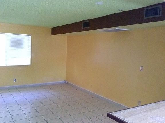 3rd image of 1436 N Jones Blvd