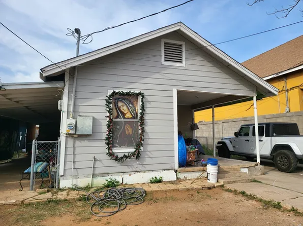 1712 Green St, Laredo, TX 78043