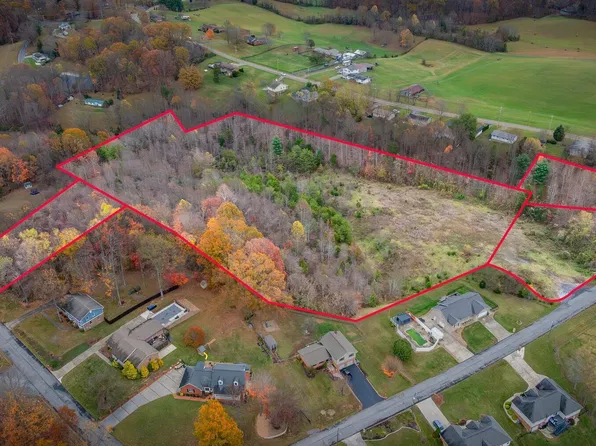 Oak Forest Pl, Kingsport, TN 37664