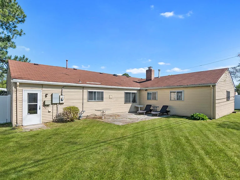 4433 John Jay Ln — Photo 24