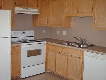 3rd image of 2305 Wales Cir