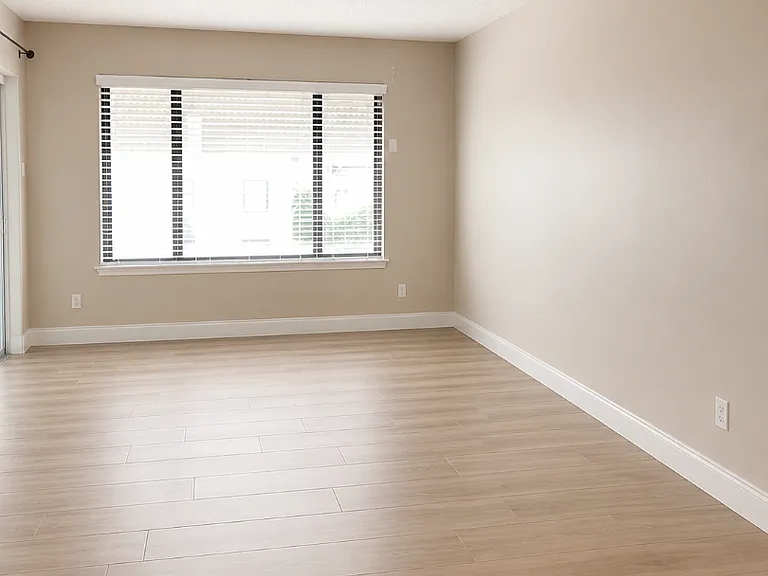 4600 Ocean Beach Blvd #202 — Photo 9