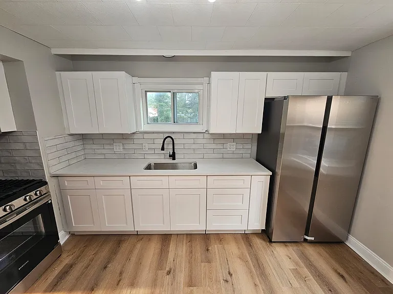 21400 Goller Ave — Photo 2