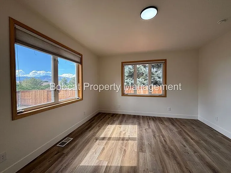 1300 Bridle Way — Photo 38