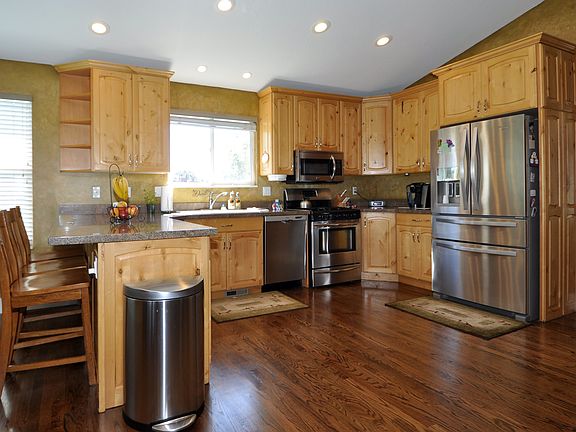 5th image of 3670 W Pony Ln