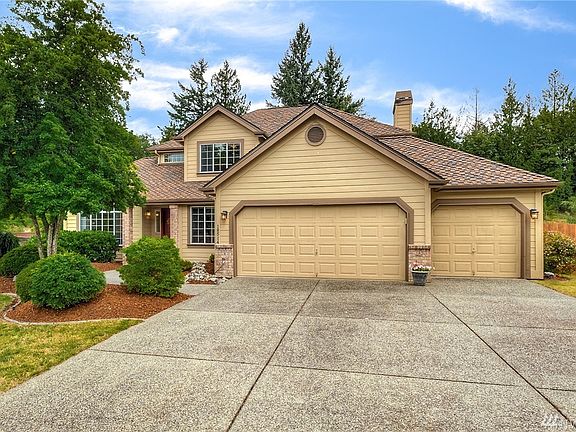 Welcome Home! Tremendous street appeal, well-manicured grounds,  4 year old roof, nothing to do but move in and enjoy! Large 3 c
