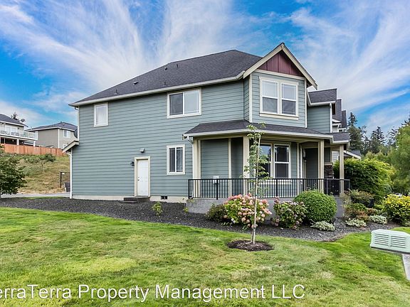 2nd image of 3234 Highlands Blvd