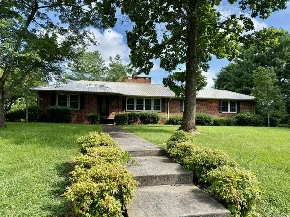 401 E Petty Ln, Winchester, TN 37398