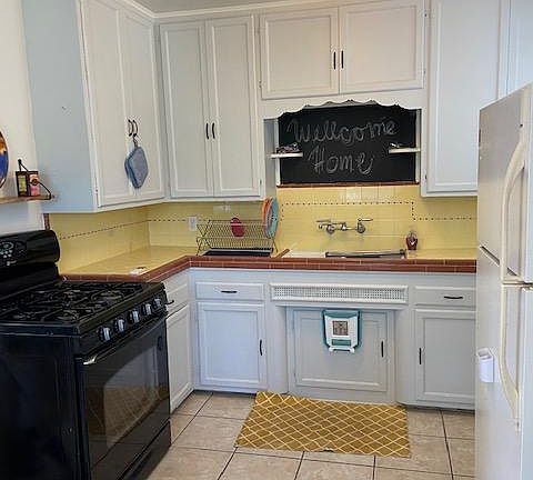 3rd image of 8627 Tulare St