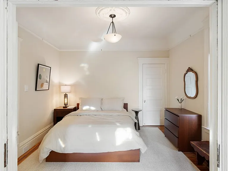 75 Sharon St — Photo 11